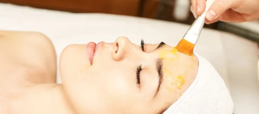 Peeling Anwendung im Estetico Studio